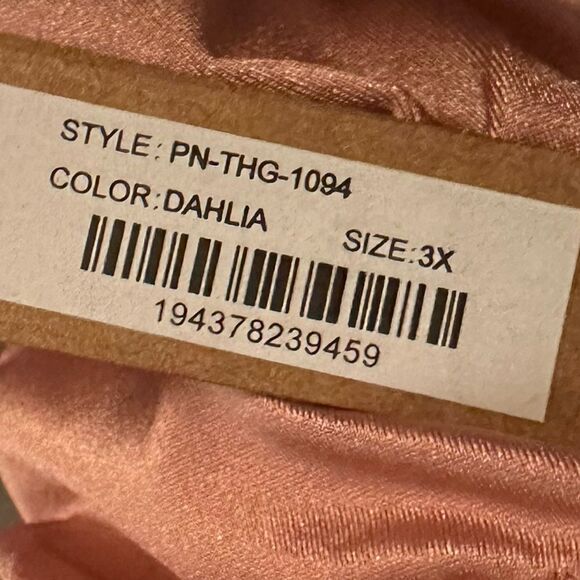 NWT SKIMS Stretch Satin Dipped Front Sexy Lingerie Thong In Dahlia Pink - Picture 4 of 7